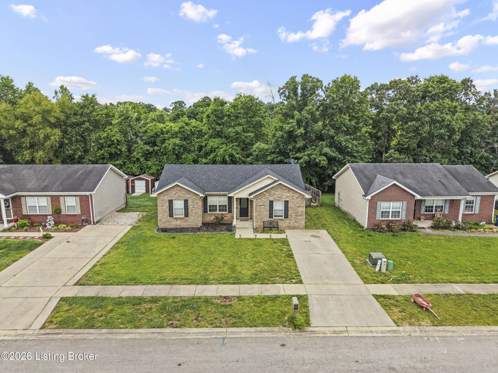 Property Photo: 846 Tecumseh Dr KY 40165