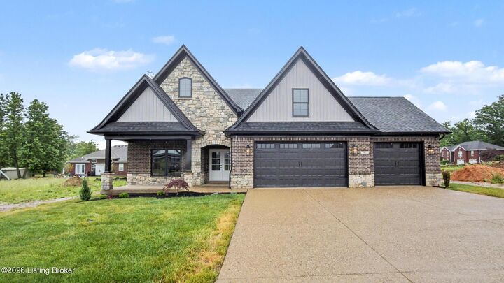Property Photo:  7902 Wagon Trail Ct  KY 40291 