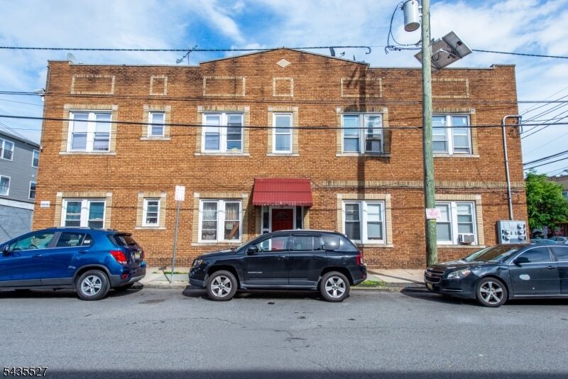 Property Photo:  287 N 10th St 2  NJ 07107 