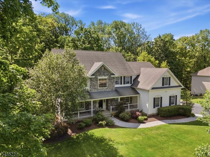 Property Photo:  7 Natures Ct  NJ 07836 