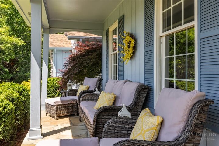 Property Photo:  1335 Shingle Gap Road  NC 28665 