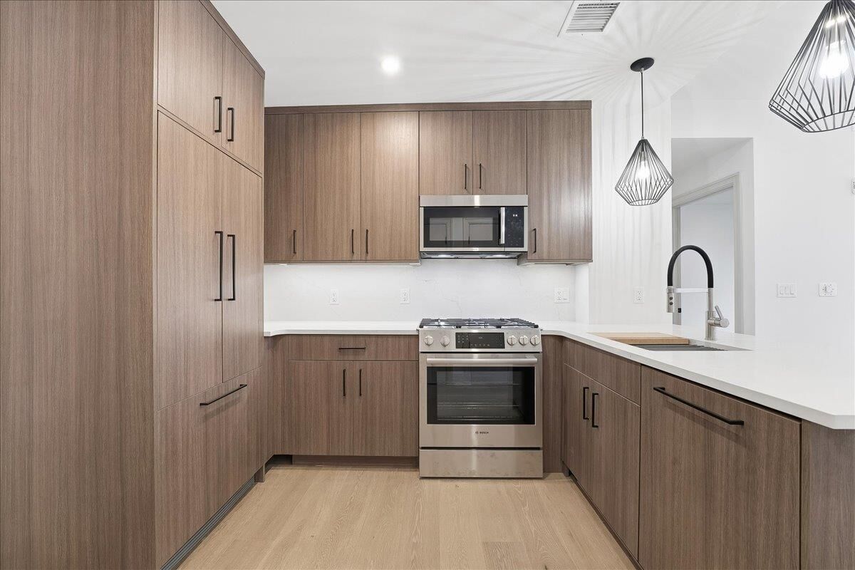 Property Photo:  921 Madison St 205  NJ 07030 