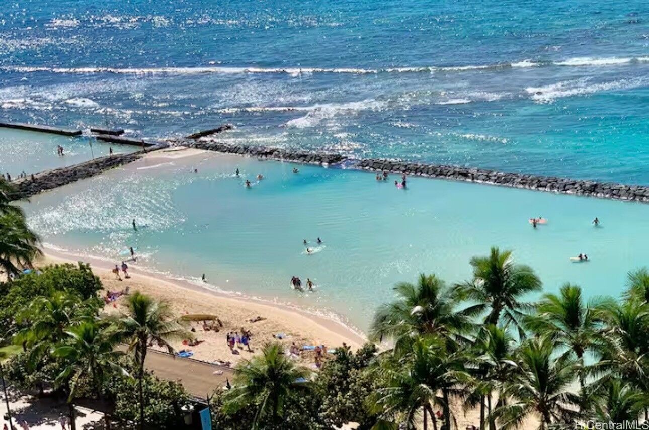 Property Photo: 2470 Kalakaua Avenue 1604 HI 96815