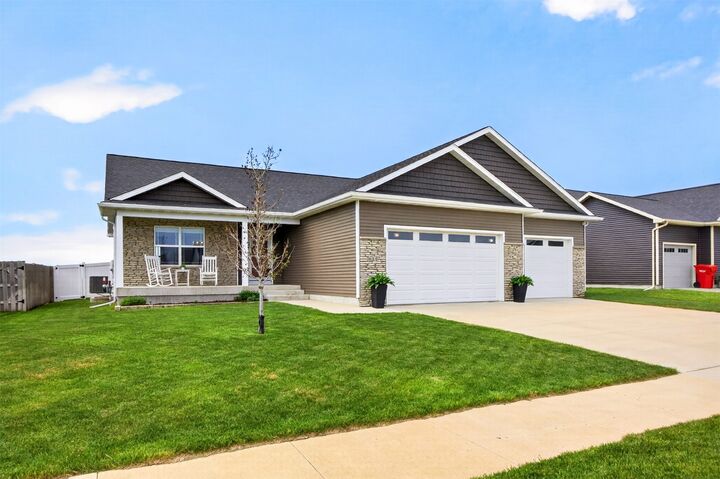 Property Photo: 614 11th Avenue IA 50244