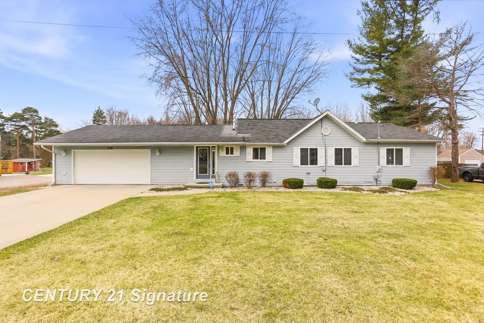 Property Photo:  526 S Maple Street  MI 48626 