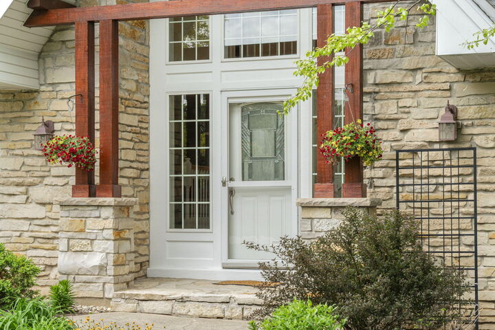 Property Photo:  N24w26730 Accent Ct  WI 53072 