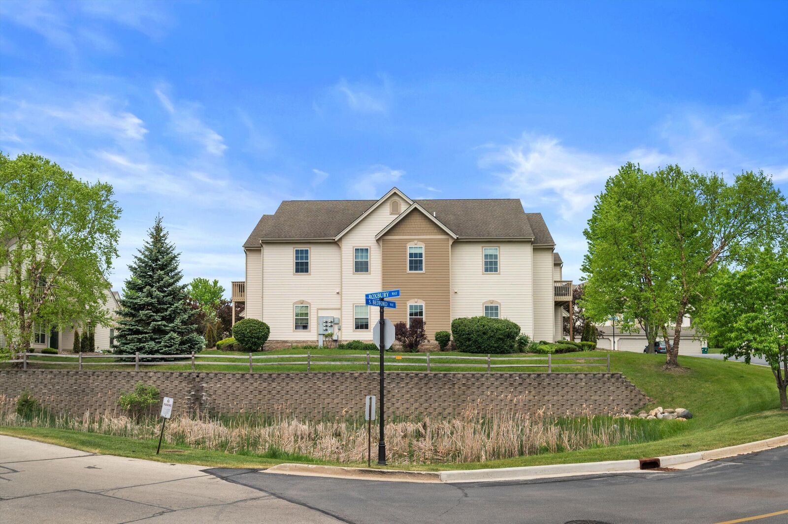 Property Photo:  8614 S Stratford Rd  WI 53154 