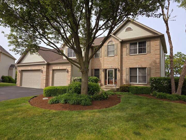 Property Photo:  