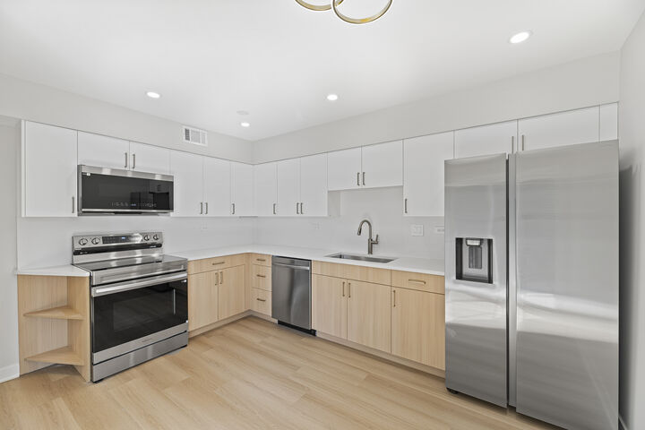 Property Photo:  5019 Mulford Street 201  IL 60077 