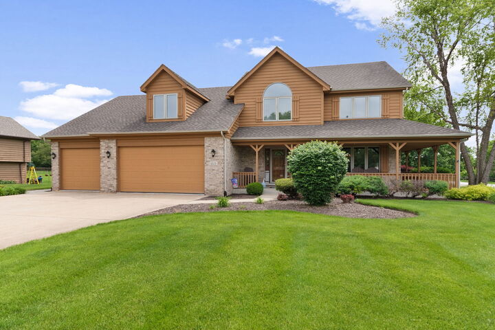 Property Photo:  1223 Leinster Drive  IL 60439 