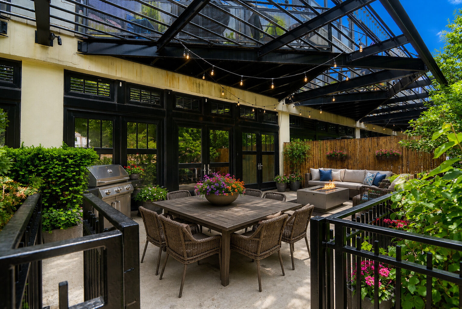 Property Photo:  1111 W 14th Place 129  IL 60608 