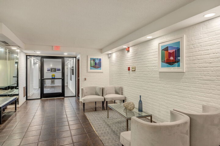 Property Photo: 1671 Mission Hills Road 502 IL 60062