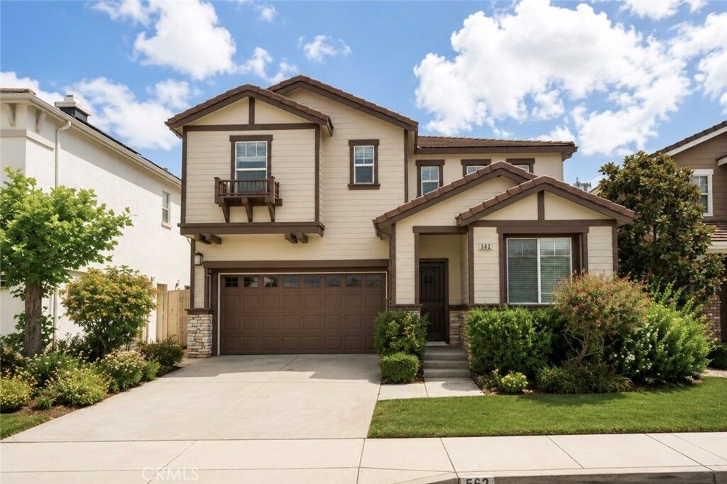 Property Photo:  562 Condor Avenue  CA 92823 