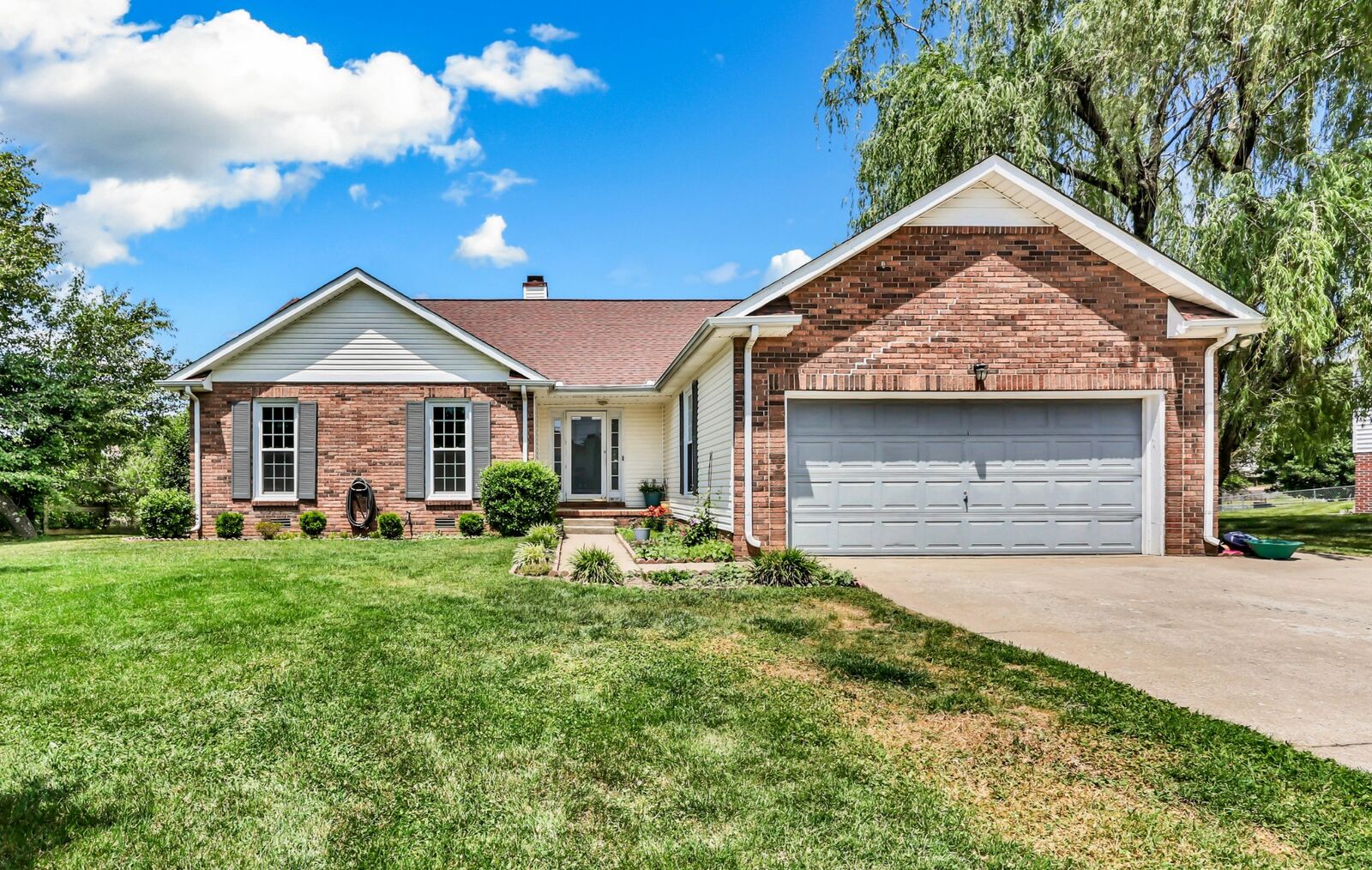 Property Photo:  2441 Artie Manning Rd  TN 37042 