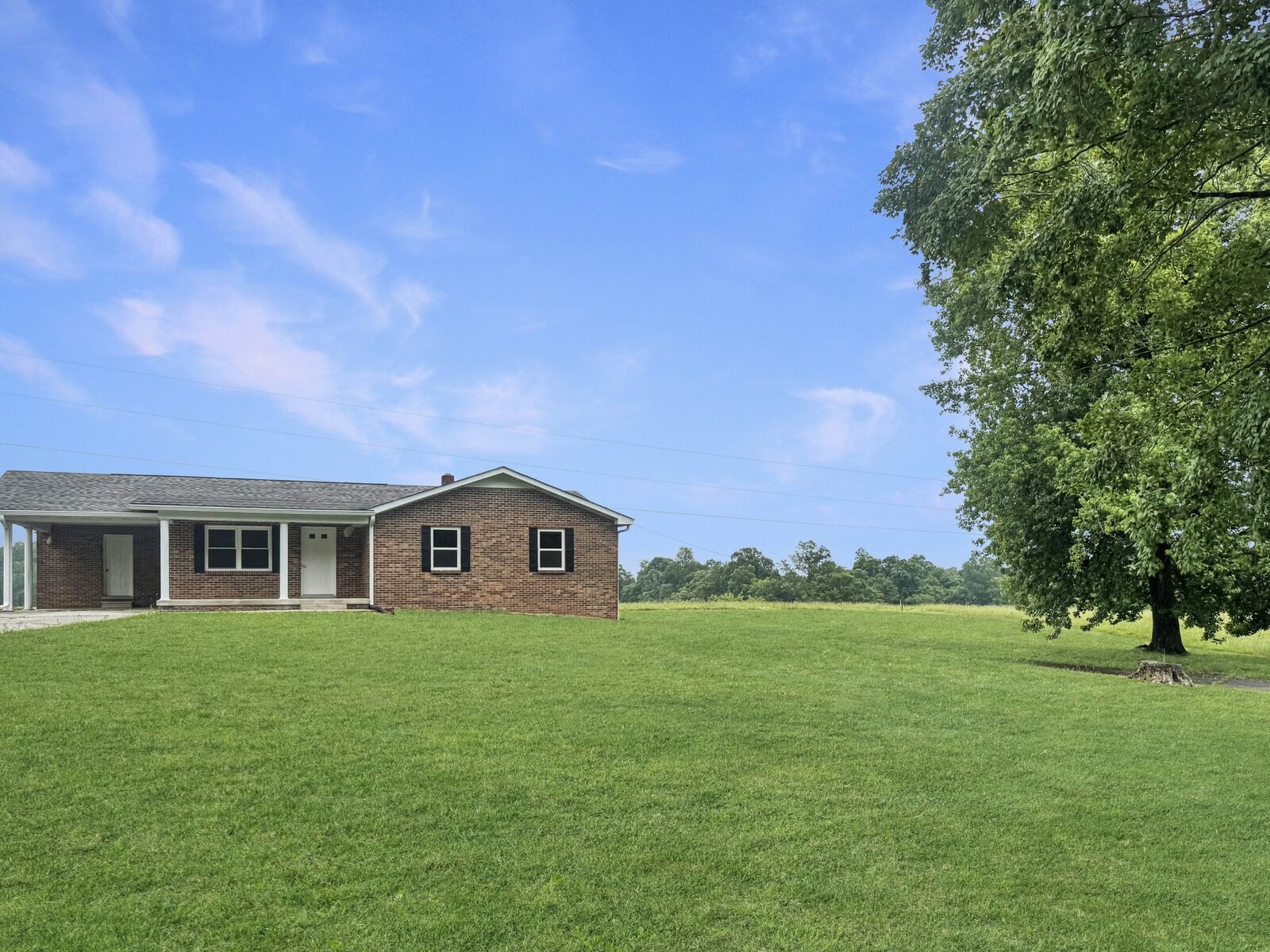 Property Photo: 1211 Taylor Chapel Rd TN 37058