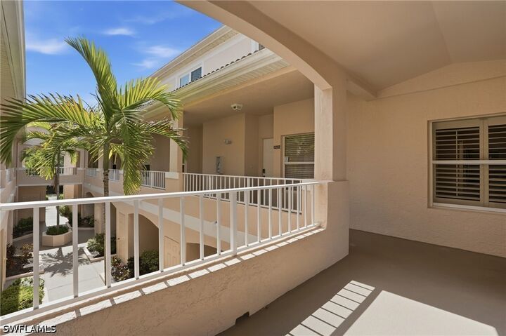 Property Photo: 1096 Woodshire Lane C202 FL 34105