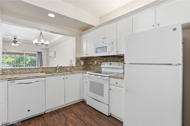 Property Photo: 1096 Woodshire Lane C202 FL 34105