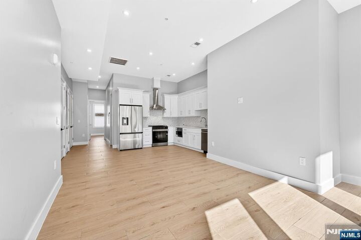 Property Photo:  126 De Kalb Avenue 1  NJ 07306 
