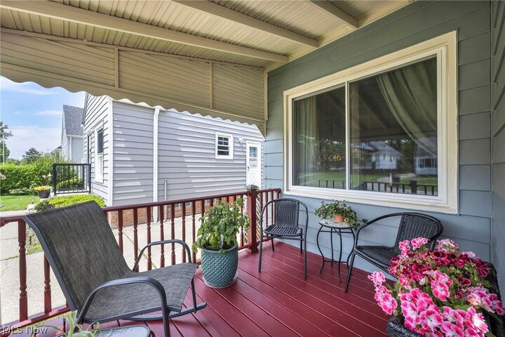 Property Photo:  8006 Pinegrove Avenue  OH 44129 
