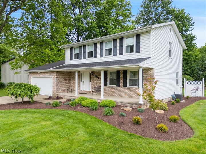 Property Photo: 9572 Beryl Street NW OH 44646