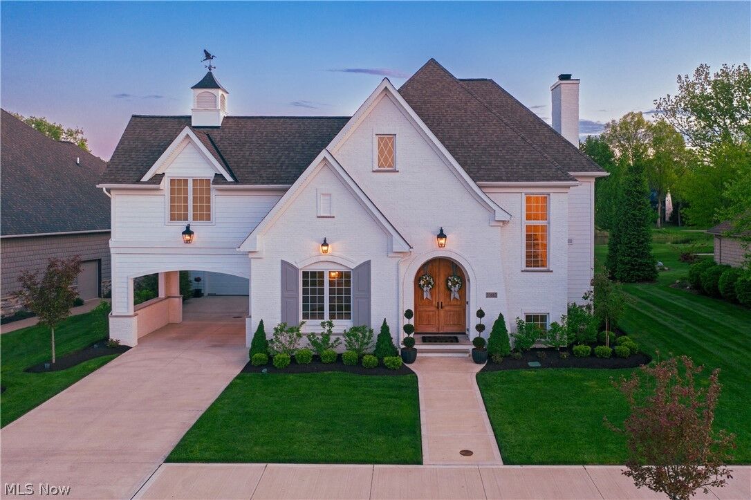 Property Photo: 33683 Via San Angelo Drive OH 44011
