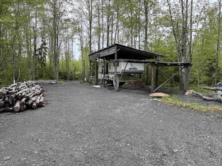 4702 Woodstock Road — photo 1