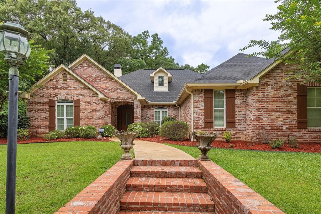 Property Photo:  245 Katie Lane  LA 71270 