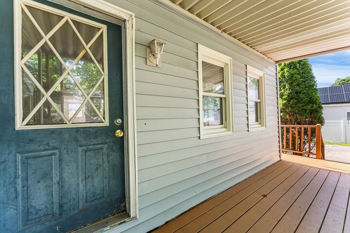 Property Photo: 1 Allen Ct MA 01752