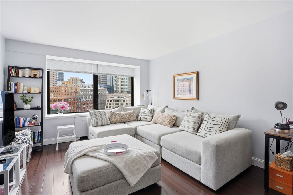 Property Photo:  65 E India Row 14A  MA 02110 