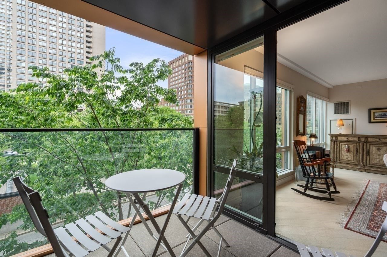 Property Photo:  110 Broad St 303  MA 02110 
