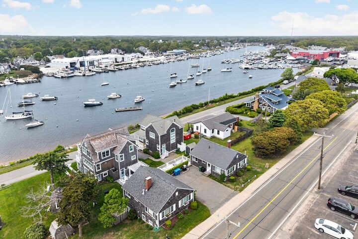 Property Photo:  424/426 Grand Ave  MA 02540 