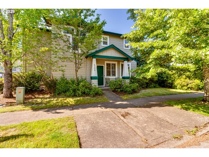 Property Photo:  5304 Wales Dr  OR 97402 