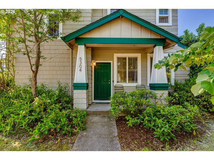 Property Photo:  5304 Wales Dr  OR 97402 