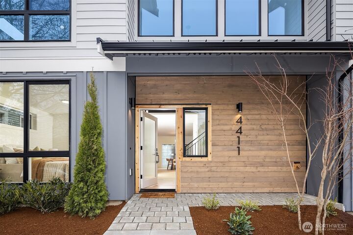 Property Photo: 4411 1st Avenue NE WA 98105