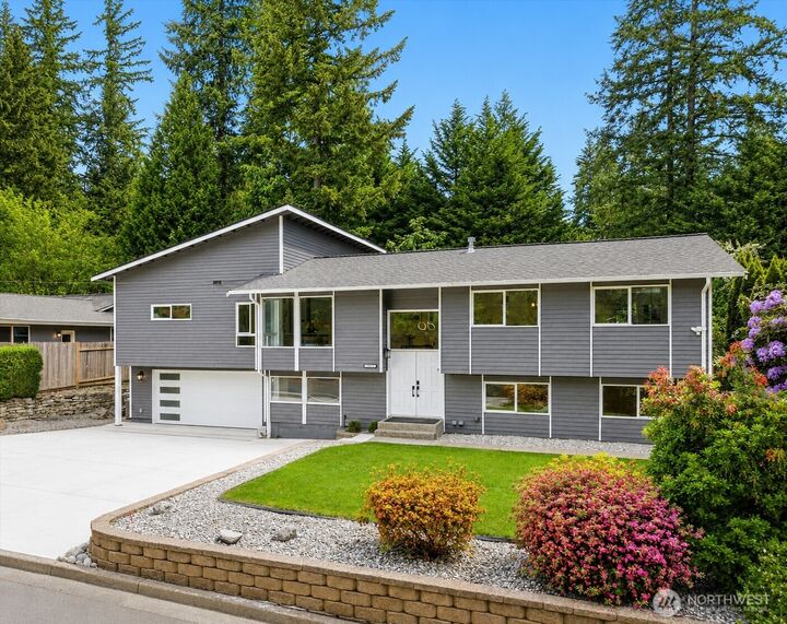 Property Photo: 9014 171st Avenue NE WA 98052
