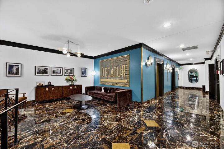 Property Photo:  1105  Spring Street 1011  WA 98104 