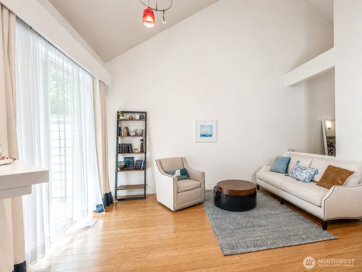 Property Photo: 13824 N Creek Drive 1702 WA 98012