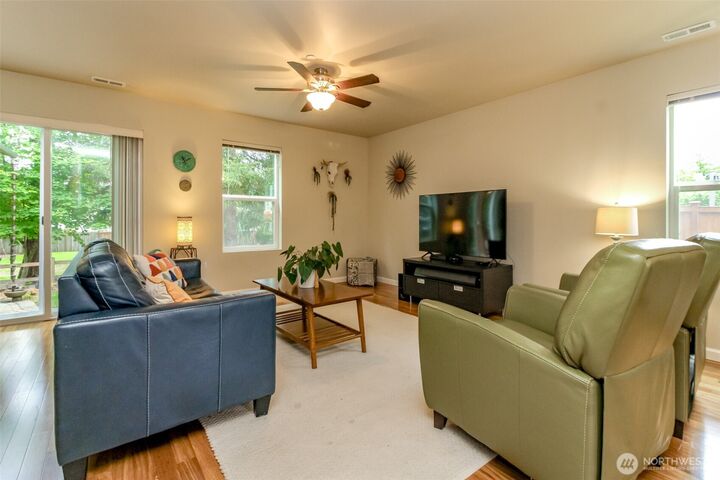Property Photo:  21648 SE 297th Terrace  WA 98042 