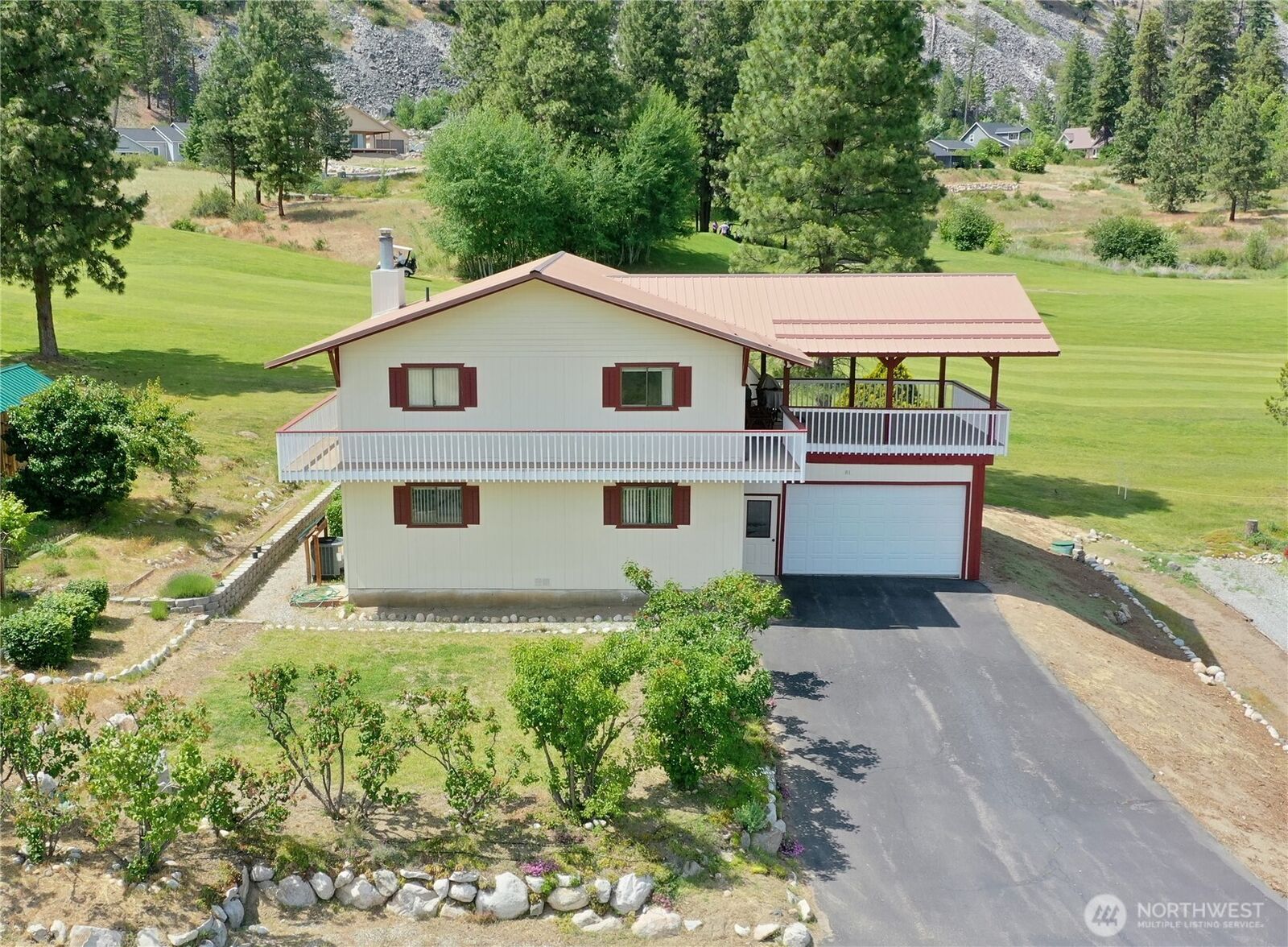 Property Photo: 81 Golf Course Drive WA 98846