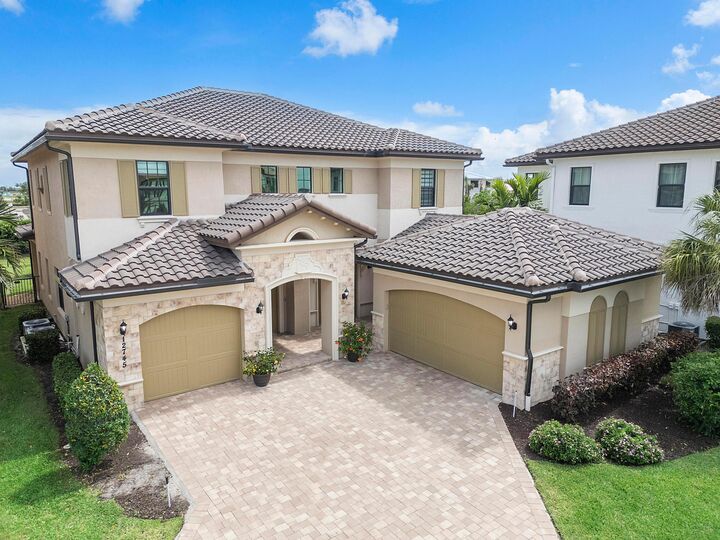 Property Photo:  12745 Bayside Court  FL 33076 