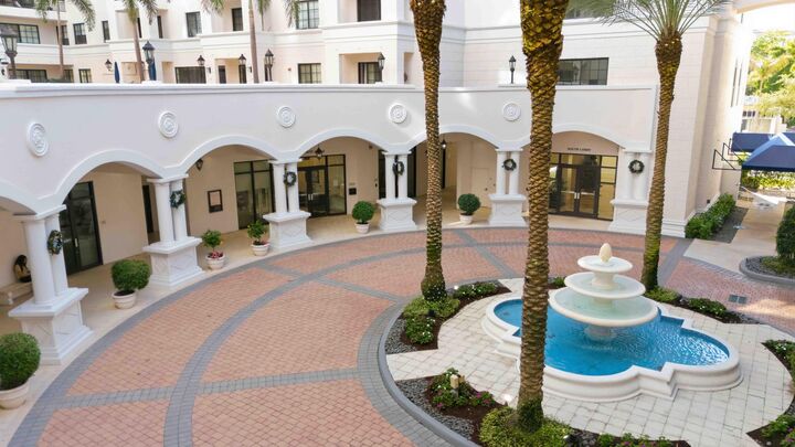 Property Photo: 233 S Federal Highway 203 FL 33432