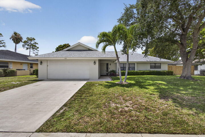 Property Photo:  559 Azure Avenue  FL 33414 