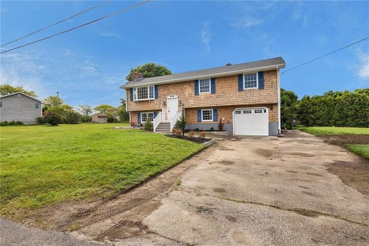 Property Photo:  236 Dexter Street  RI 02871 