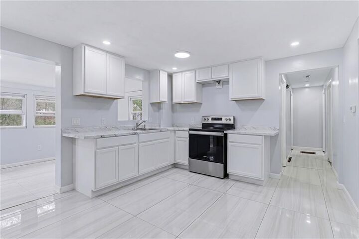 Property Photo: 27 Douglas Circle RI 02828