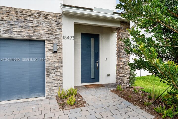 Property Photo:  18493 Glenstone St  FL 33458 