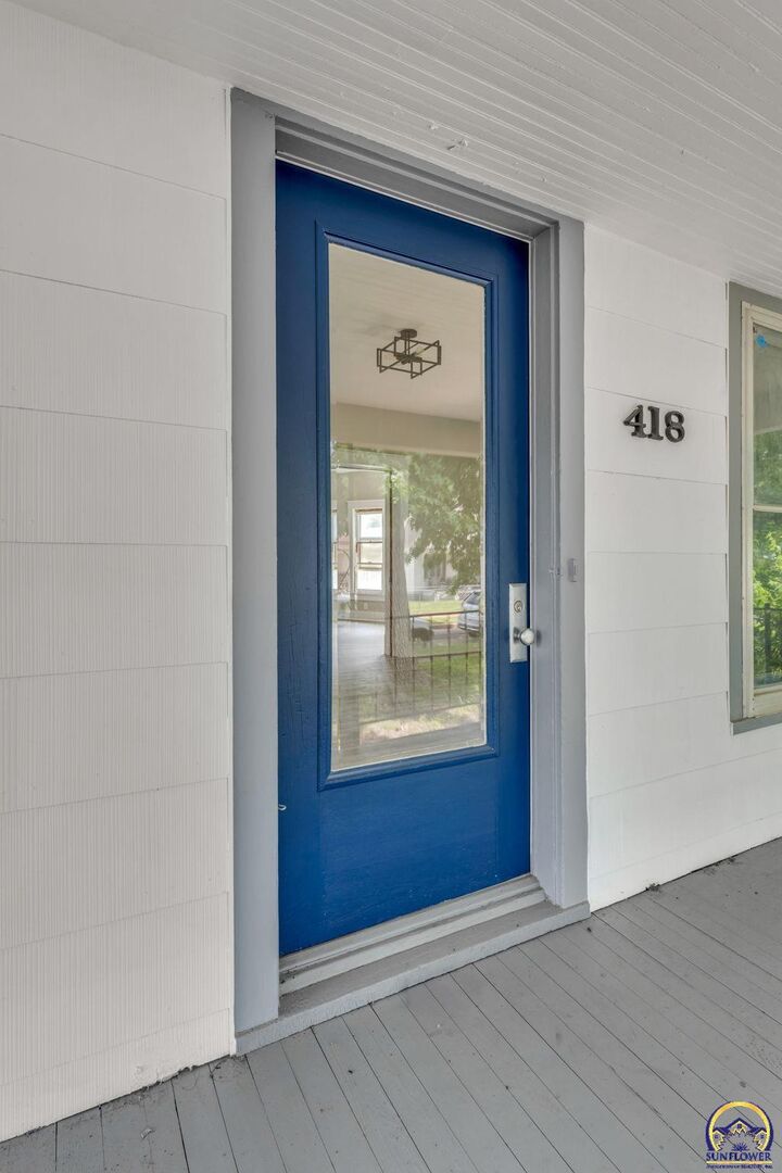 Property Photo:  418 NE Wilson Ave  KS 66616 