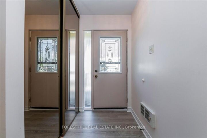Property Photo: 70 Laguna Parkway 9 ON L0K 1B0