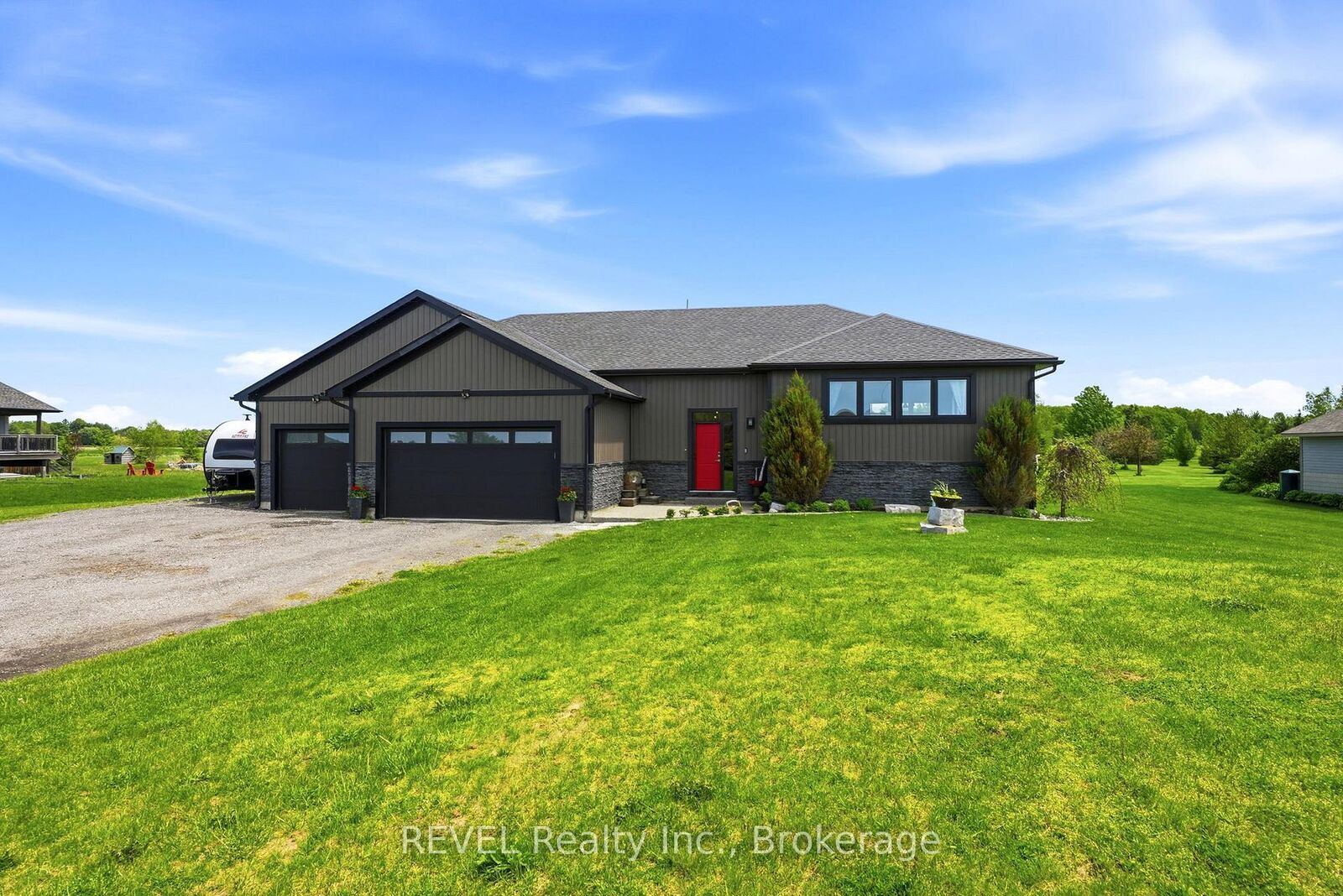 Property Photo: 221 Farr Street ON L0S 1C0