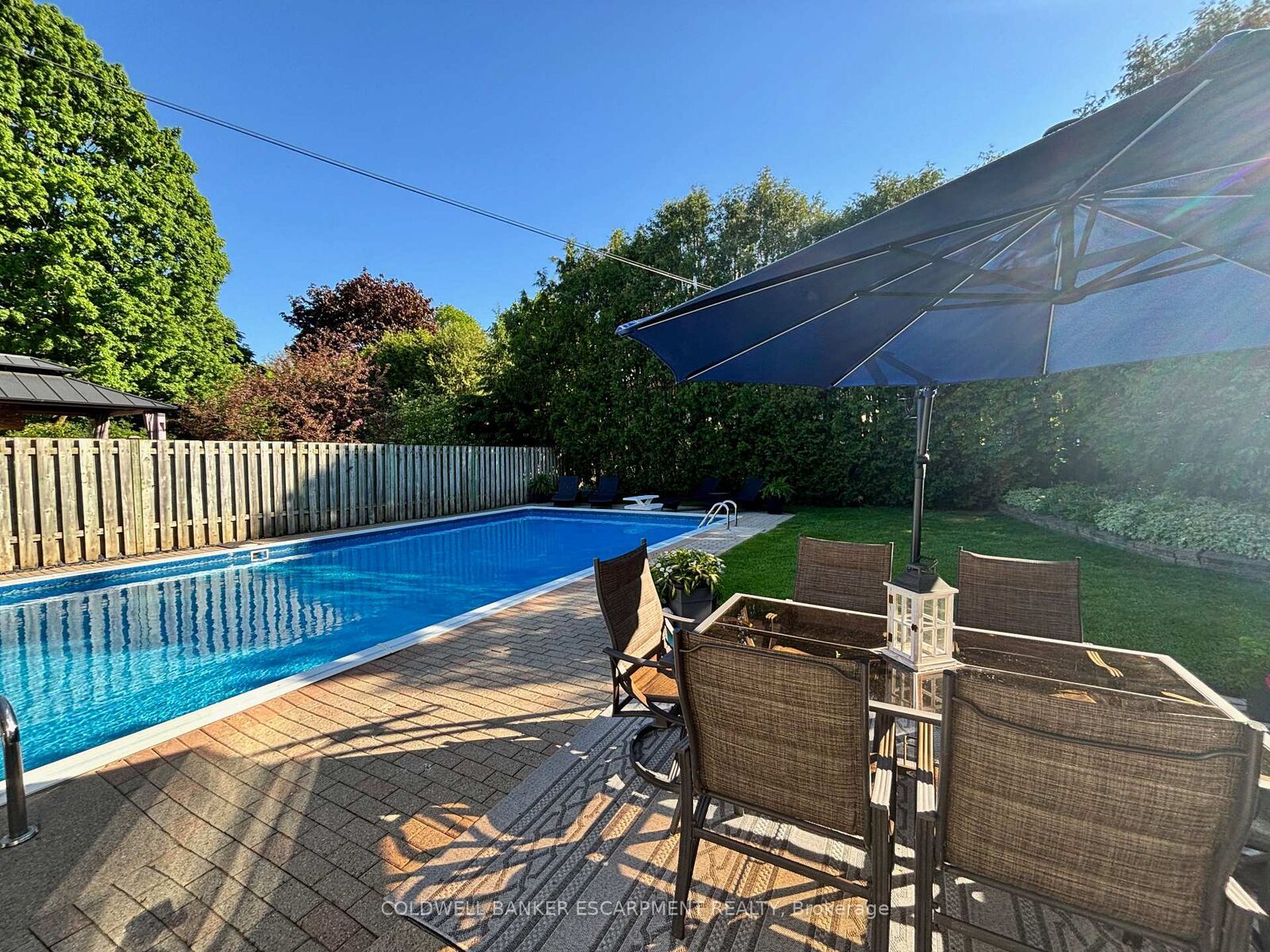 Property Photo: 40 Strathmere Place ON N1H 5L8