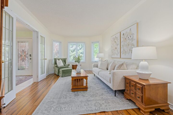 Property Photo:  7 Eaton Street  ON L7G 5J9 